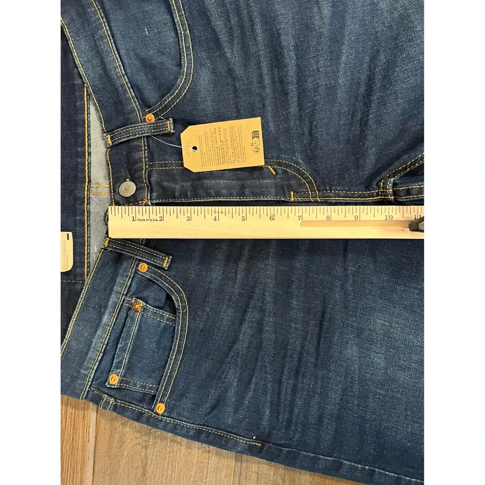 Levis levis 541